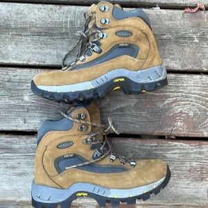 Vasque Elisa Gore-Tex‎ Vibram Hiking Boot